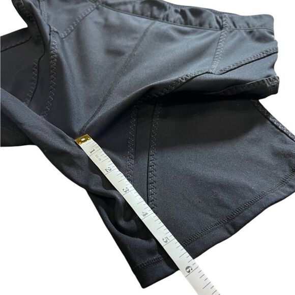 Fabletics High Waisted Statement Motion365 Shorts Womens Size Small Black - Picture 9 of 10